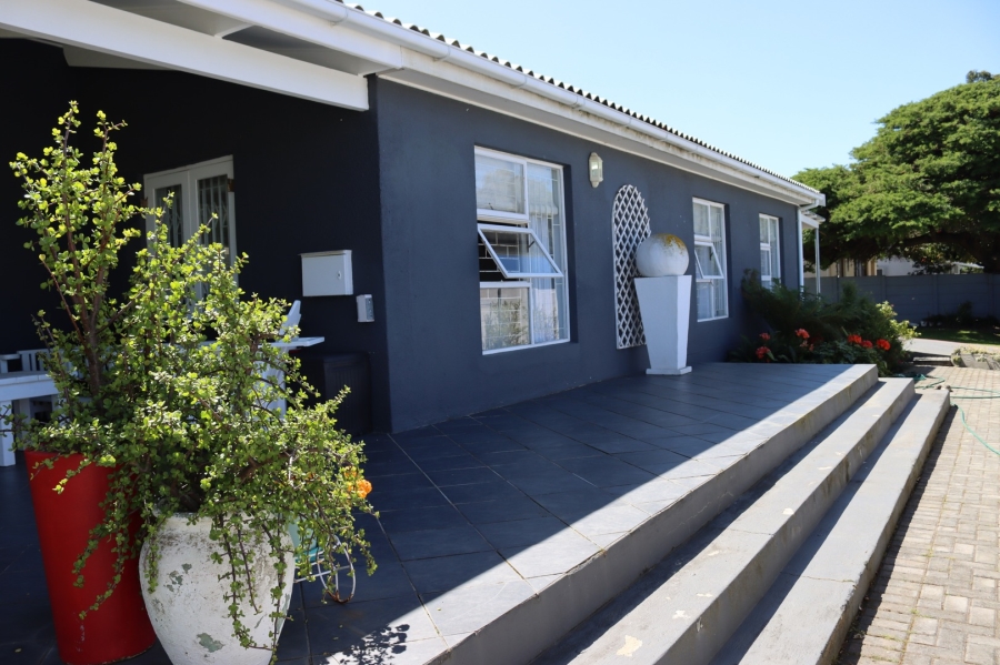 3 Bedroom Property for Sale in Kleinmond Western Cape